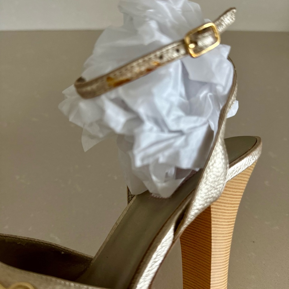 Jennifer Lopez Shay Gold Leather Chunky Heels Size 7 - Picture 13 of 14